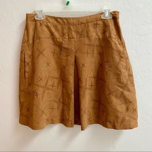 Alice’s Pig Winnie’s Western Skirt